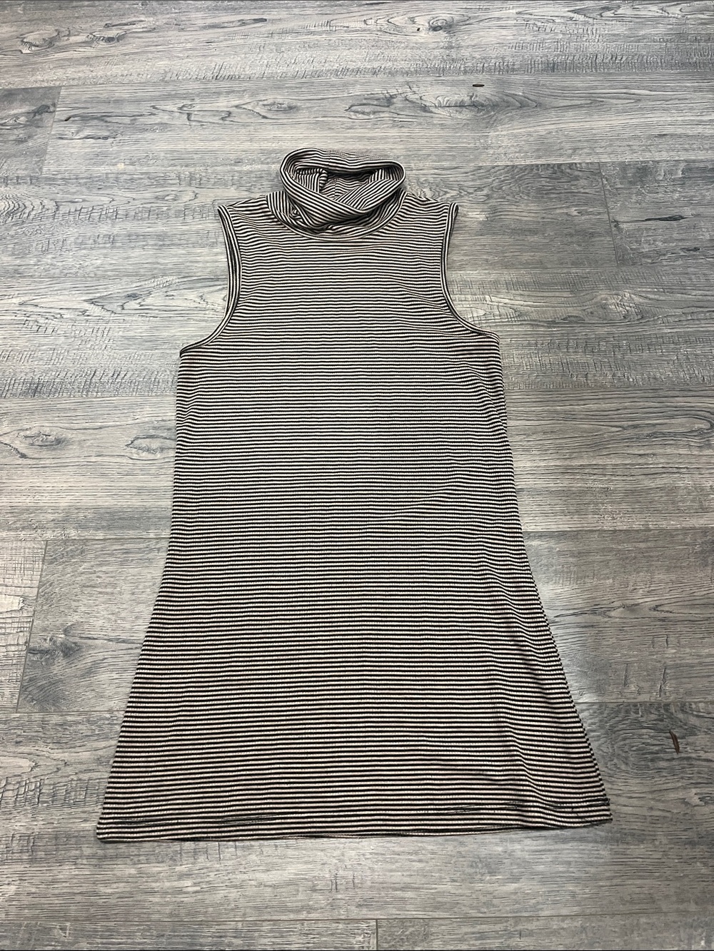 bobeau Black and Tan Striped Sleeveless Turtleneck Top